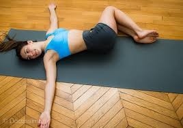 Yoga Levallois Vitality Naura Lajneff RENTREE TORSIONS (002).jpeg